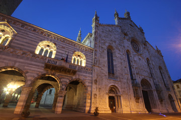 Fototapeta na wymiar a beautiful picture of the Church of San Fedele, at dusk, Como, Italy
