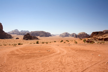 Fototapeta na wymiar Hors du temps - Wadi Rum - Jordanie