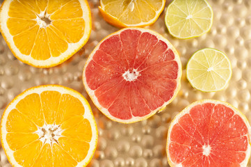 plastry grejpfruta i pomarańczy