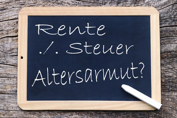 Fototapeta premium Rente abzüglich Steuer - Altersarmut?