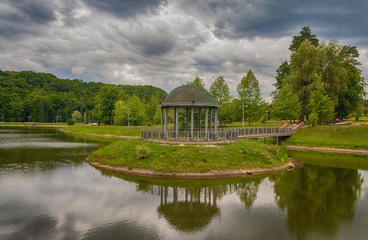 Fototapeta premium Lake in the park Feofania. Kiev, Ukraina