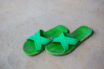 Old green Sponge Shoes