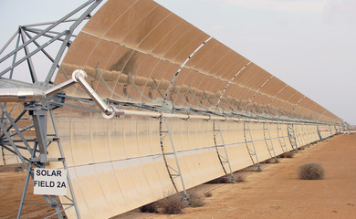solar batteries in the desert © Olexandr