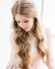 Foto op Plexiglas Beautiful bride with beautiful hairstyle © DragonFly