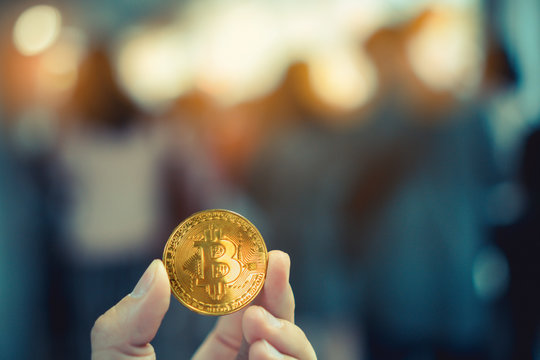 Bitcoin Atm Images – Browse 4,222 Stock Photos, Vectors, and Video | Adobe Stock