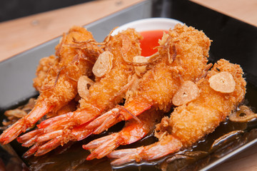 Fried shrimp and sauce - Thai food 