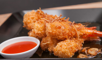 Fried shrimp and sauce - Thai food 