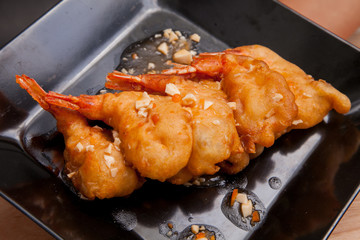 Fried shrimp and sauce, Thai style.