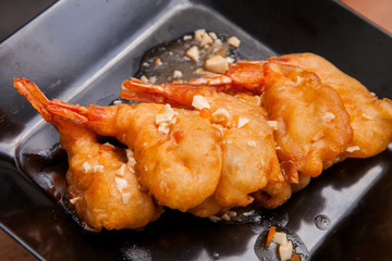 Fried shrimp and sauce, Thai style.