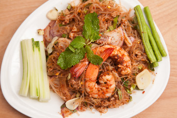 Spicy vermicelli shrimp - Thai food