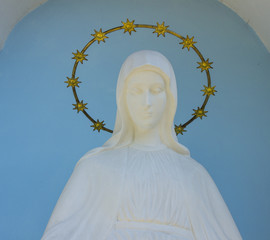 Virgin Mary in sculpture