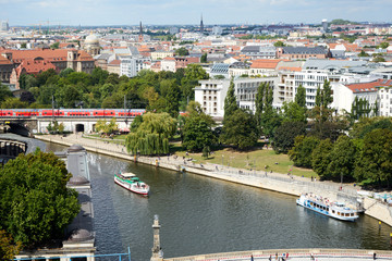 Blick vom Berliner Dom auf den Stadtbezirk Prenzlauer Berg © Rolf Dräger