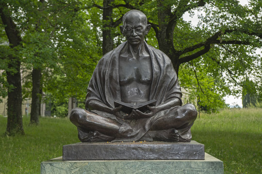 Gandhi-Statue bei den "United Nations" in Genf, Schweiz
