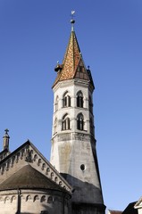 St. Johanniskirche, Johanneskirche, mit Glockenturm Johannisturm, Spätromanik, erbaut zwischen 1210 und 1230,  Schwäbisch Gmünd, Baden-Württemberg, Deutschland, Europa