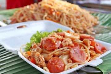 Spaghetti at street food