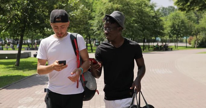 Internet addiction, bad tendency, men friends both concentrated in their smartphones