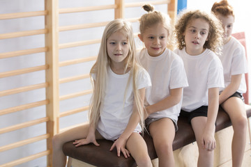 Kids before gymnastics classes © Photographee.eu