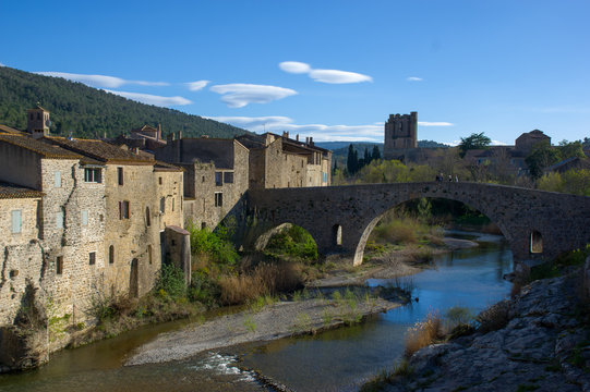 Katharerdorf Lagrasse in S&uuml;dfrankreich