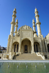 Fototapeta na wymiar Мечеть Гейдара в Баку