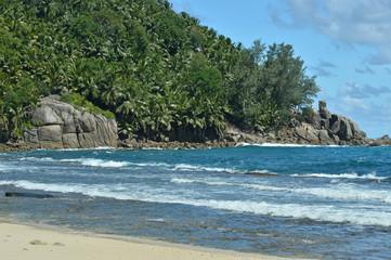 Obraz premium Beautiful tropical beach