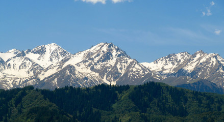 Fototapeta na wymiar Almaty - Tien Shan ridge Zailiysky Alatau