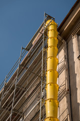 Construction trash chute