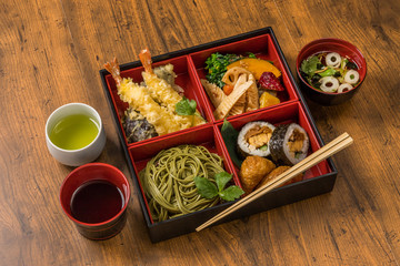Fototapeta na wymiar 日本そば　Japanese noodles(soba buckwheat noodle)