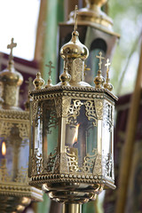 Obraz premium A gilded church lantern for a candle. Sacred service.