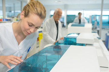 Obraz premium technicians in lab