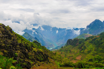 Naklejka premium Incredible view of rice fields and green mountains in Vietnam