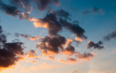 Obraz premium Beautiful white clouds against the blue sky.