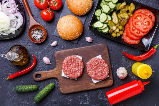 Photo on top of ingredients for hamburgers