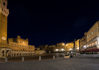 Fototapeta premium Piazza del Campo by night, Siena Tuscany