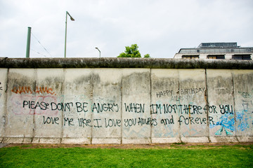 Writings on the wall © Paulo