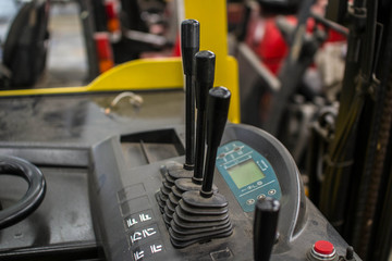 steering wheel control and Cabin forklift © dekliyngkaea
