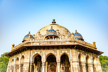 Obraz premium Beautiful Humayun's tomb in Delhi India. Unesco protected monument made by white marble and red sand stone.