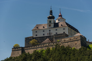 Fototapeta na wymiar Burg Forchtrenstein im Burgenland