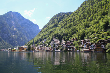 Fototapeta na wymiar Hallstatt village by the lake in Austria