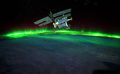 Space Station, Aurora above the Earth