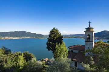 Fototapeta na wymiar Iseo Lake in Italy