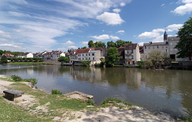 Naklejka premium Berges du Loing à Nemours