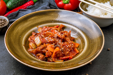 Fried pork with vegetables in Thai sauce