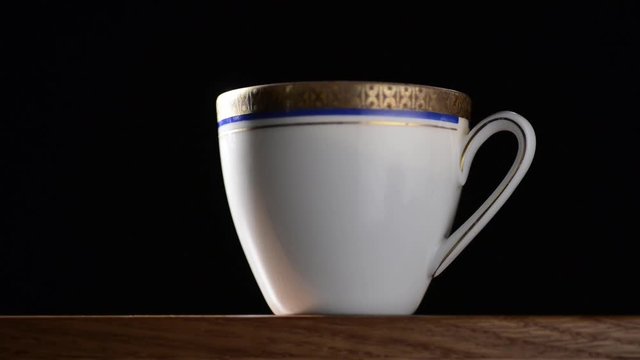  pausa con una una tazza di caff&egrave; caldo
