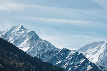Fototapeta na wymiar amazing landscape with beautiful snow-capped mountain peaks, mont blanc, alps