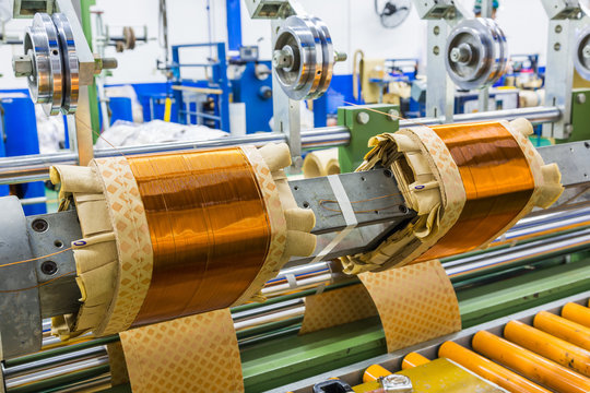 Rectangular coils for distribution transformers on winding machine