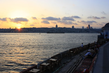 Fototapeta na wymiar Vistas del Bósforo, orillas de Estambul, 