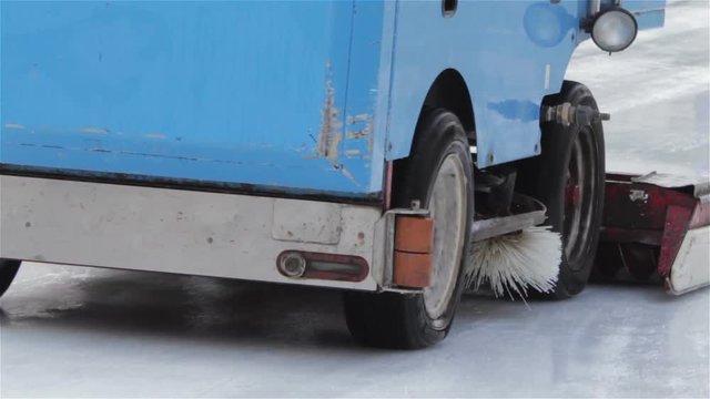 ice resurfacer,Ice Resurfacer Cleaning Ice At Rink