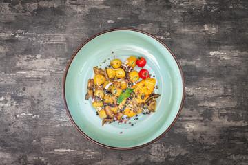 Chicken fillet mince with Potatoes and Mushrooms