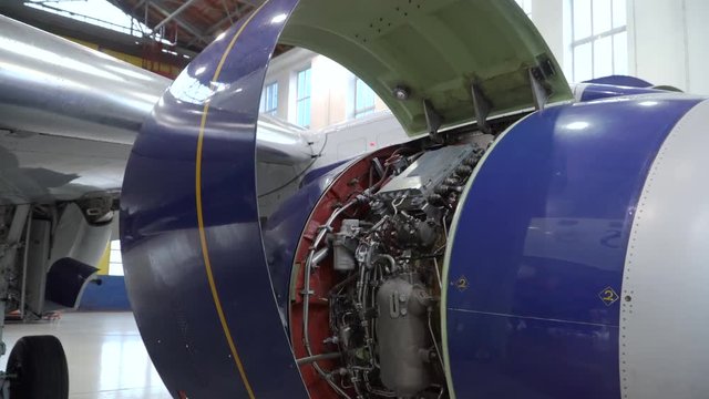 Aircraft repair 4k