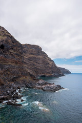 Fototapeta premium Volcanic Coastline and cliffs in Tijarafe, La Palma, Canary islands, Spain.